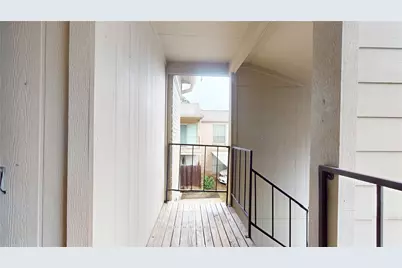 700 Thicket Lane #306, Houston, TX 77079 - Photo 4