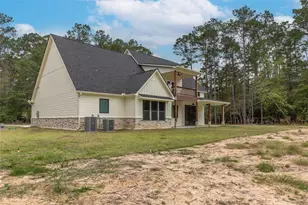 124 Hickory, Village Mills, TX 77663 - Photo 8