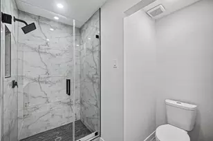 106 S 9th St, Houston, TX 77562 - Photo 40