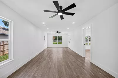 106 S 9th Street, Houston, TX 77562 - Photo 14