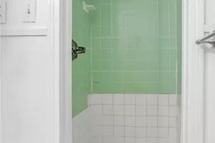 1133 W Clay St, Houston, TX 77019 - Photo 8