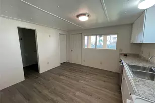 110 20th St, San Leon, TX 77539 - Photo 6