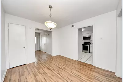 17105 Beaver Springs Dr Drive #9, Houston, TX 77090 - Photo 14