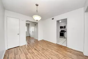 17105 Beaver Springs Dr Dr, Houston, TX 77090 - Photo 14
