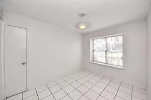 17105 Beaver Springs Dr Dr, Houston, TX 77090 - Photo 28