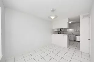 17105 Beaver Springs Dr Dr, Houston, TX 77090 - Photo 30