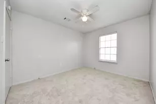 17105 Beaver Springs Dr Dr, Houston, TX 77090 - Photo 44
