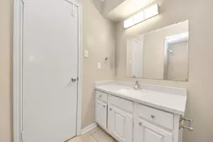 17105 Beaver Springs Dr Dr, Houston, TX 77090 - Photo 38