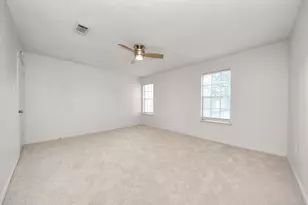 17105 Beaver Springs Dr Dr, Houston, TX 77090 - Photo 32