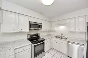 17105 Beaver Springs Dr Dr, Houston, TX 77090 - Photo 28