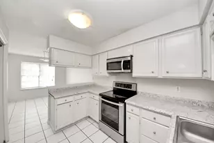 17105 Beaver Springs Dr Dr, Houston, TX 77090 - Photo 22
