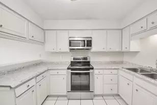 17105 Beaver Springs Dr Dr, Houston, TX 77090 - Photo 20
