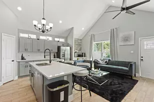 5607 Bacher St, Houston, TX 77028 - Photo 4