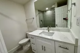 2121 Fountain View Dr, Houston, TX 77057 - Photo 12