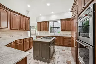12625 Memorial Dr, Houston, TX 77024 - Photo 12