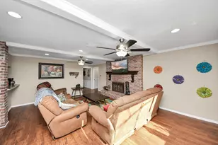 902 Old Mill Ln, Houston, TX 77073 - Photo 6