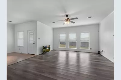 9207 Chloe Drive, Houston, TX 77044 - Photo 8