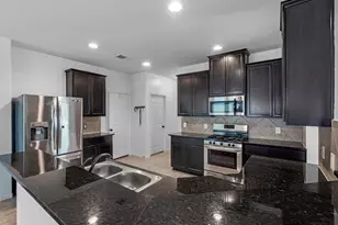 9207 Chloe Dr, Houston, TX 77044 - Photo 10