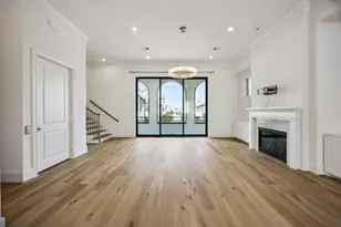 7543 Ciano Ln, Houston, TX 77055 - Photo 2