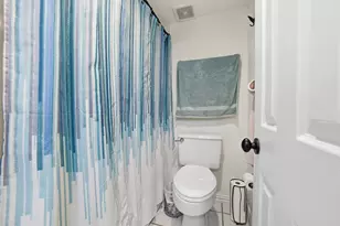 7575 Katy Fwy, Houston, TX 77024 - Photo 22