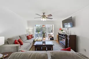 7575 Katy Fwy, Houston, TX 77024 - Photo 4