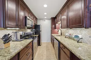 7575 Katy Fwy, Houston, TX 77024 - Photo 2