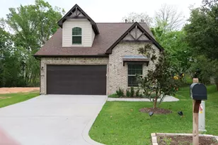 150 Harbour Town Cir, Montgomery, TX 77356 - Photo 2
