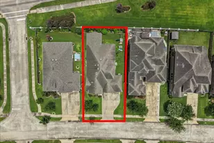 328 Woodway Dr, League City, TX 77573 - Photo 6