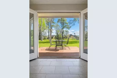 509 Light Street, Anahuac, TX 77514 - Photo 8