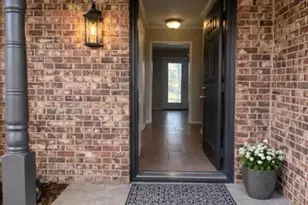 509 Light St, Anahuac, TX 77514 - Photo 2