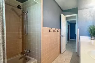 509 Light St, Anahuac, TX 77514 - Photo 16