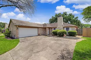 19215 Haystream Dr, Katy, TX 77449 - Photo 2