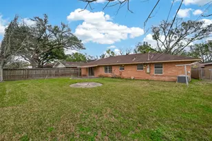 10814 Moonlight Dr, Houston, TX 77096 - Photo 14