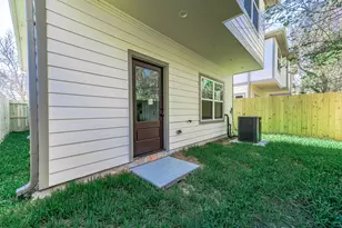 2018 Hampton St, Houston, TX 77088 - Photo 30