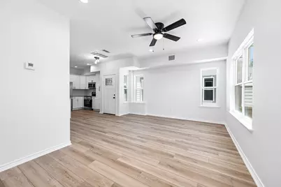2018 Hampton Street #B, Houston, TX 77088 - Photo 14