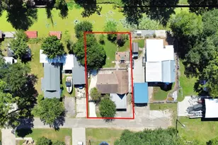 9563 Darkwood St, Willis, TX 77318 - Photo 2