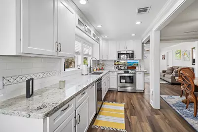 7317 Longview Street, Houston, TX 77020 - Photo 10