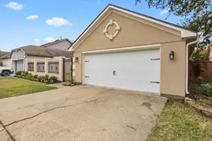 4505 Country Club View, Baytown, TX 77521 - Photo 2