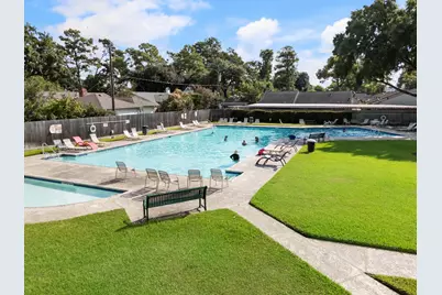 1016 E Tri Oaks Ln Unit 45 Lane #45, Houston, TX 77043 - Photo 26