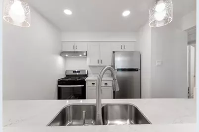 1016 E Tri Oaks Ln Unit 45 Lane #45, Houston, TX 77043 - Photo 2