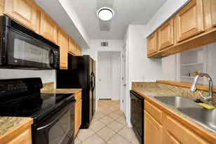 17331 Red Oak Dr, Houston, TX 77090 - Photo 22