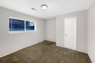 403 Christina Ln, Friendswood, TX 77546 - Photo 18