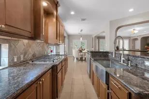 22118 Oakcreek Hollow Ln, Katy, TX 77450 - Photo 10