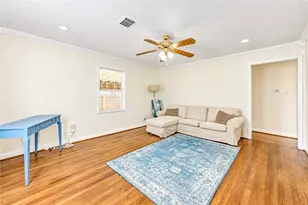 7543 Satsuma St, Houston, TX 77023 - Photo 10
