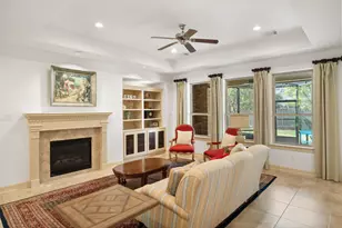 15 Heather Bank Pl, The Woodlands, TX 77382 - Photo 8