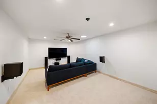 15 Heather Bank Pl, The Woodlands, TX 77382 - Photo 26