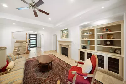 15 Heather Bank Place, The Woodlands, TX 77382 - Photo 10