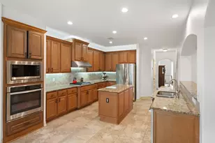 15 Heather Bank Pl, The Woodlands, TX 77382 - Photo 16