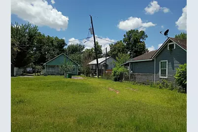 4017 Lelia Street, Houston, TX 77026 - Photo 2