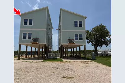 438 Private Road 670, Matagorda, TX 77457 - Photo 1